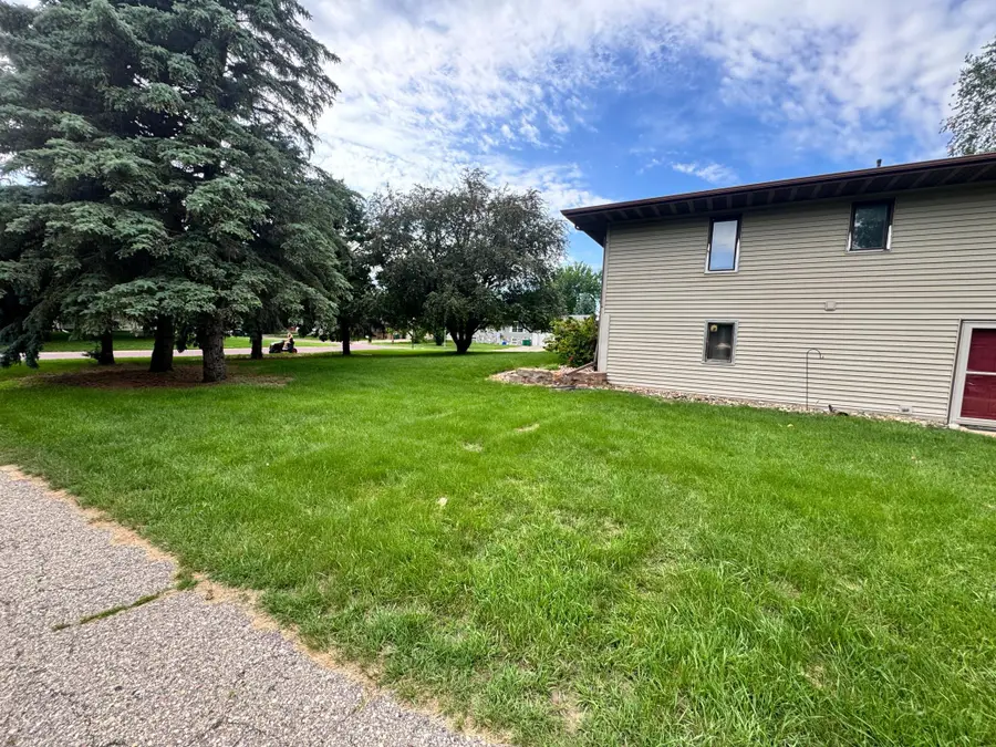 1525 Sayles Drive, Jackson, MN 56143 - #2