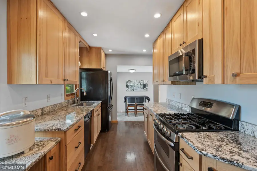 609 Nevada Avenue E, Saint Paul, MN 55130 - #2