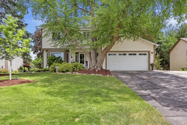 7307 Jensen Avenue S, Cottage Grove, MN 55016