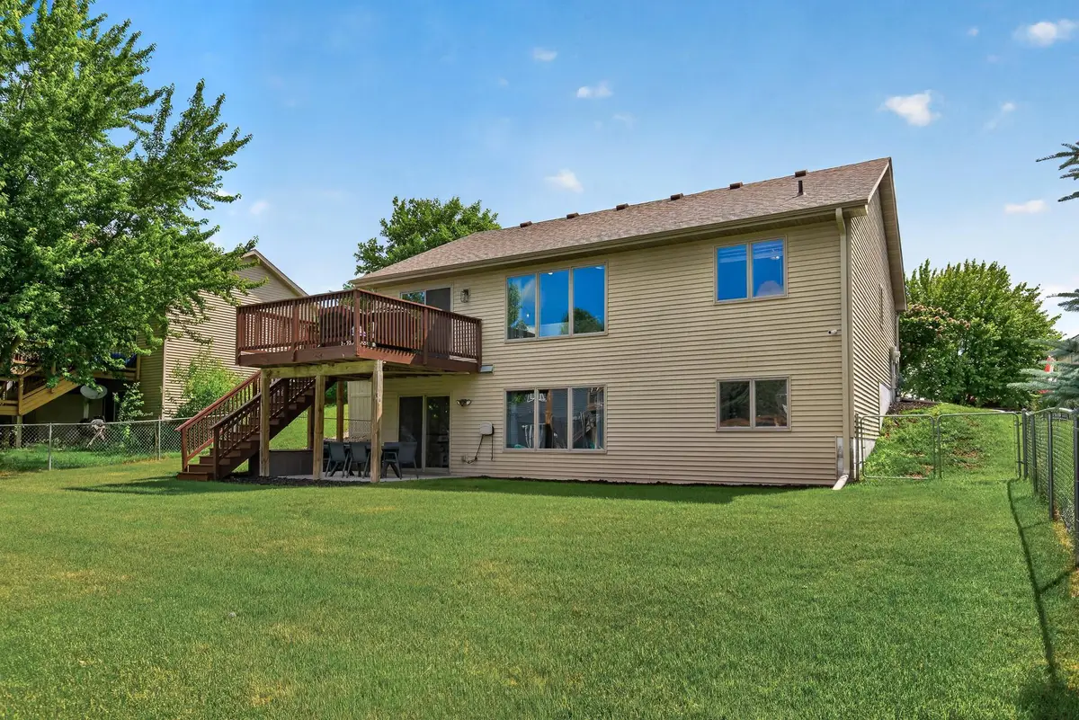 515 10th Avenue Ne, Lonsdale, MN 55046 - #1