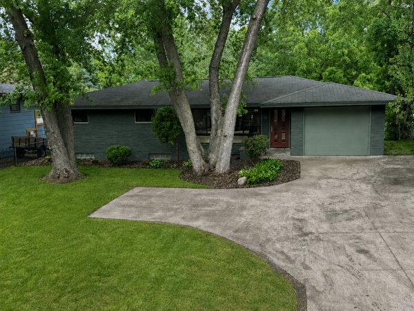 3621 Edward Street Ne, Saint Anthony, MN 55418