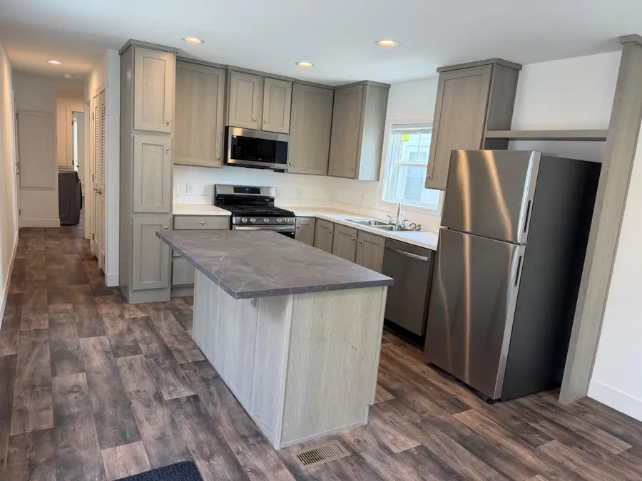 1611 6th Avenue E #A5, Alexandria, MN 56308 - #2