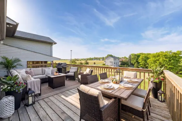 605 Lady Slipper Avenue Ne, New Prague, MN 56071