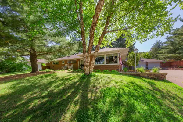 716 N 8th Street, Saint Peter, MN 56082