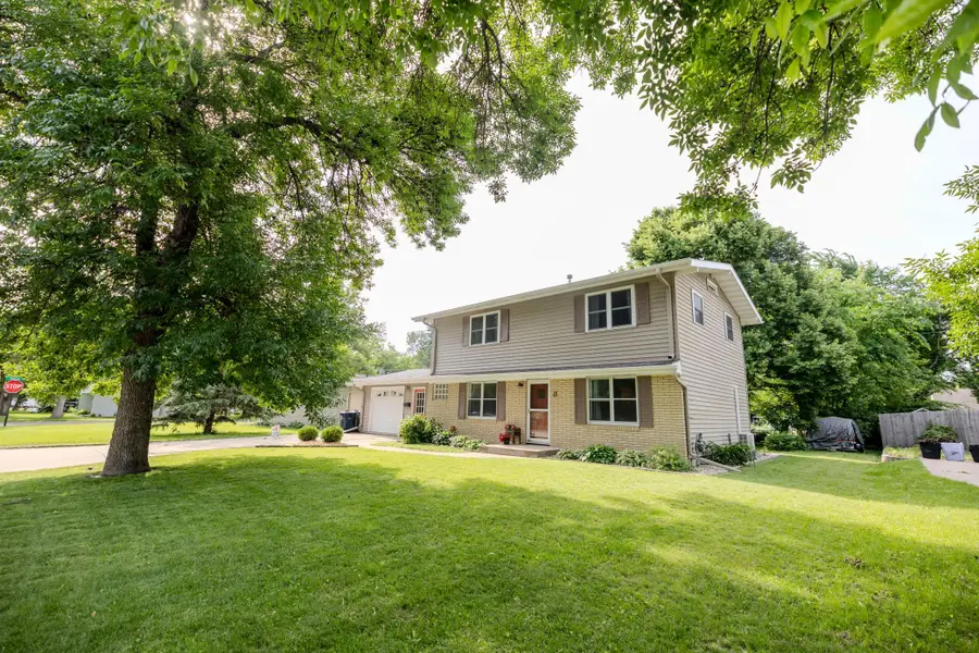 3 Sunnyslope Road, Morris, MN 56267 - #3