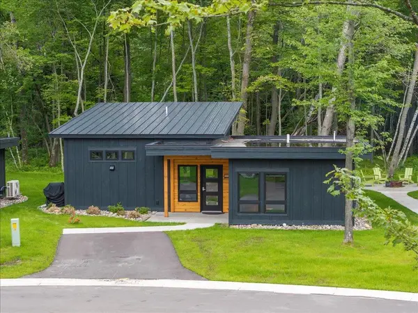 Quarterdeck Resort #404 9835 Adventure Way Sw, Nisswa, MN 56468