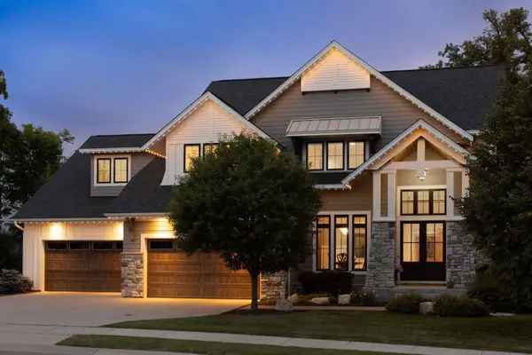 736 Woodland Hill Court, Medina, MN 55340