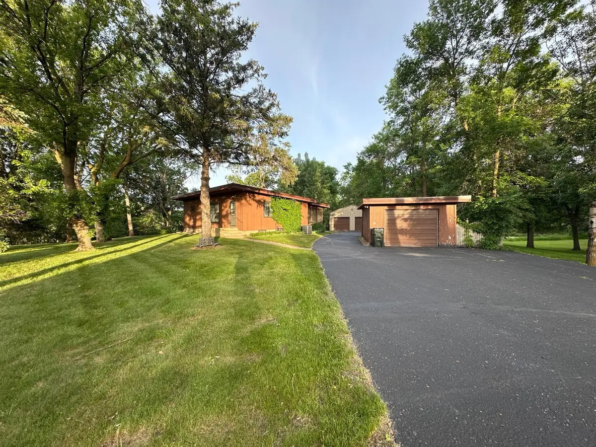 1402 N Mckay Avenue Ne, Alexandria, MN 56308 - #1