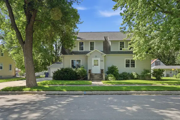 424 E 11th Street, Gibbon, MN 55335