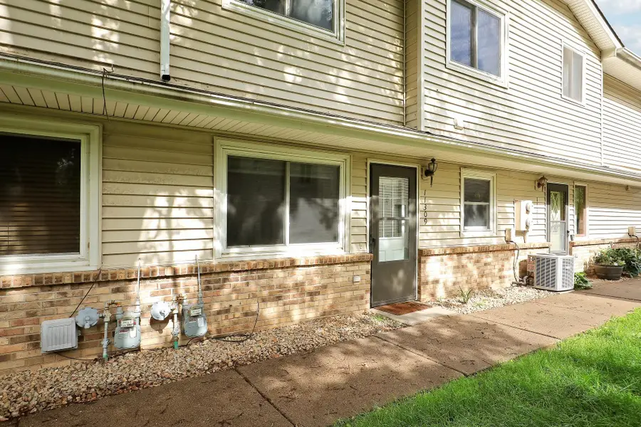 11309 Hanson Boulevard Nw, Coon Rapids, MN 55433 - #3