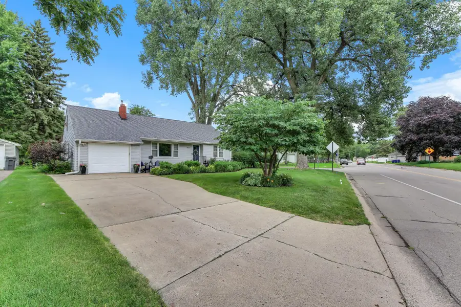 1827 44th Avenue Ne, Columbia Heights, MN 55421 - #3
