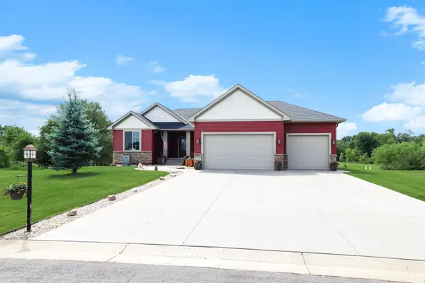 2423 Jewel Street, Saint Augusta, MN 56301