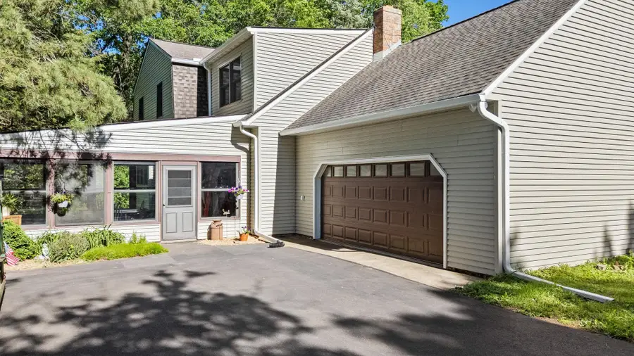 359 Krattley Lane, Hudson, WI 54016 - #2