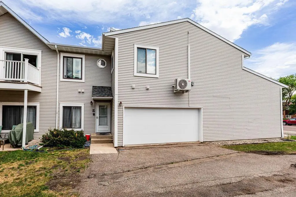 3311 15th Avenue S #E, Fargo, ND 58103 - #1