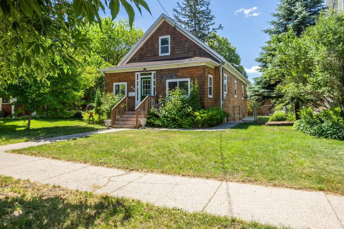 410 9 Avenue S, Fargo, ND 58103 - #1