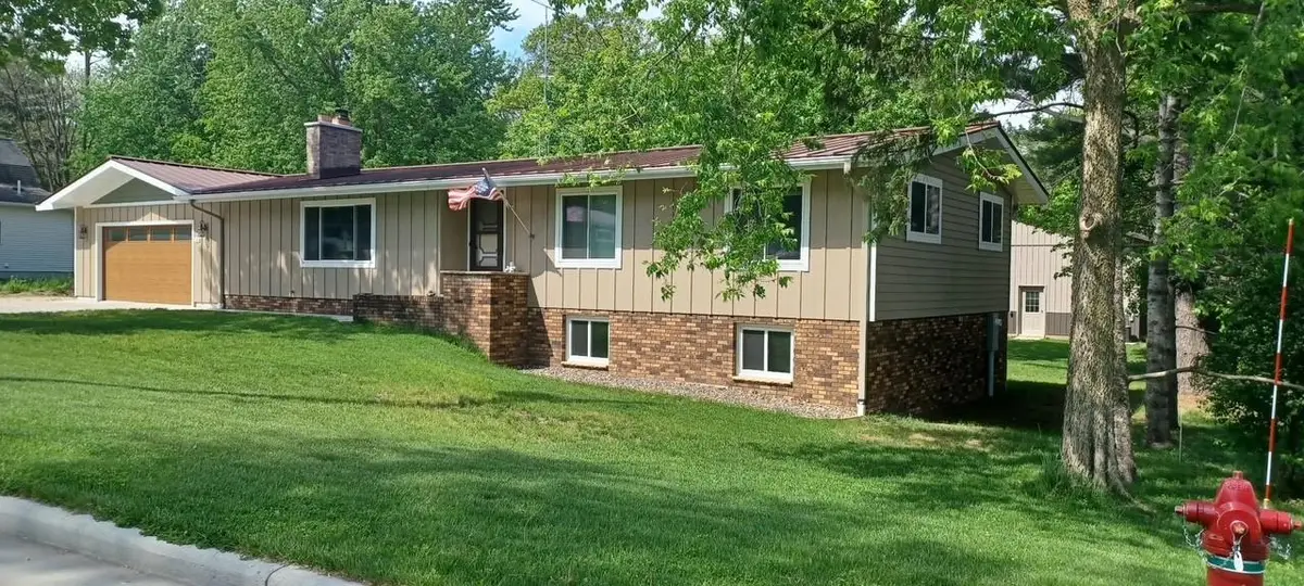 1121 E Laneville Avenue, Durand, WI 54736 - #1