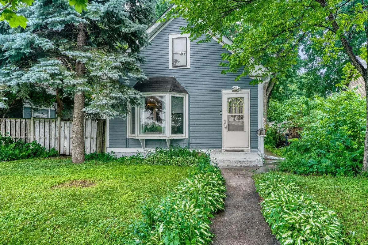 1476 Concordia Avenue, Saint Paul, MN 55104 - #1