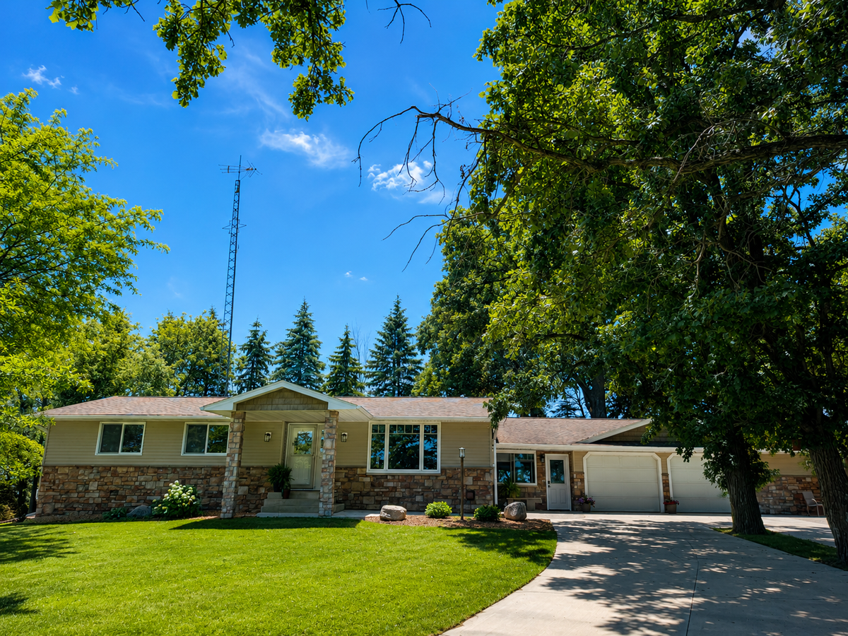 5121 Highway 30 E, Blooming Prairie, MN 55917 - #1