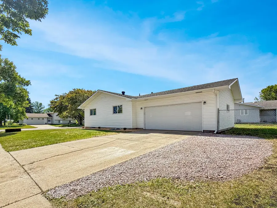 2403 18th Street S, Moorhead, MN 56560 - #3