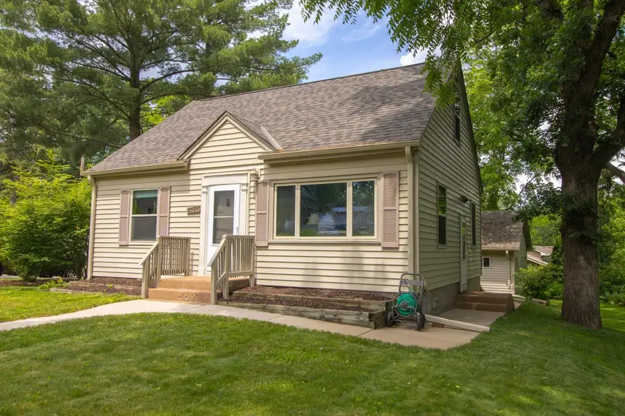2087 Eldridge Avenue E, North Saint Paul, MN 55109 - #2