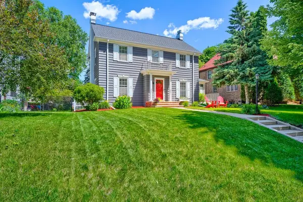 1855 Pinehurst Avenue, Saint Paul, MN 55116