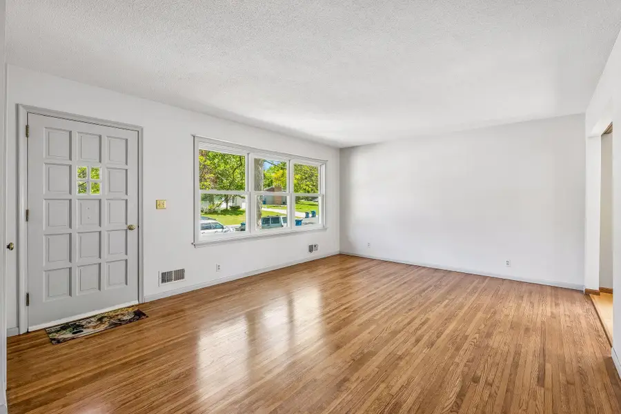 2350 Wells Wood Curve, Bloomington, MN 55431 - #3