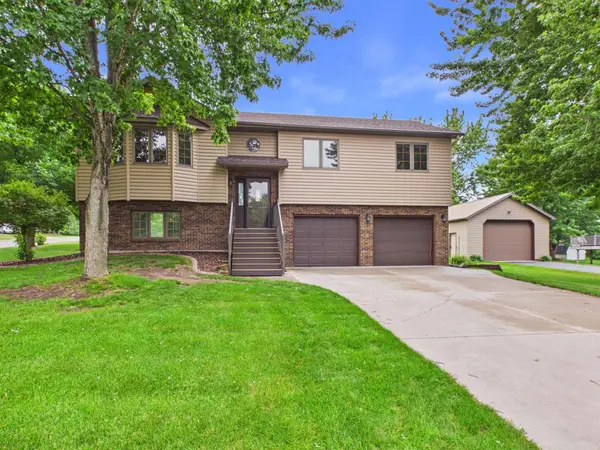 1216 Callaway Street E, Saint Joseph, MN 56374