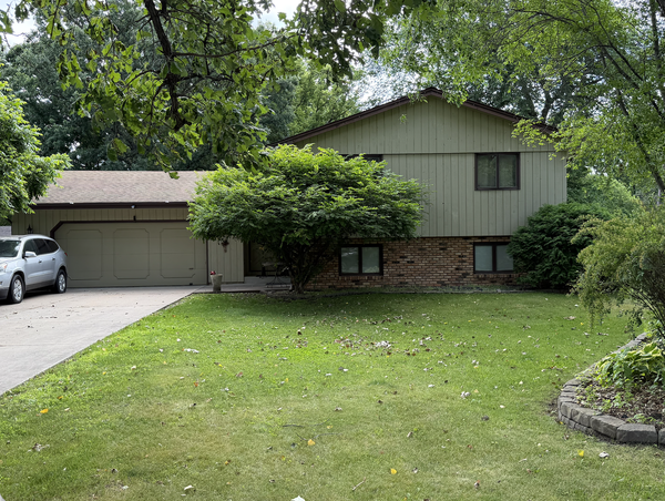 8381 Eastwood Road, Mounds View, MN 55112