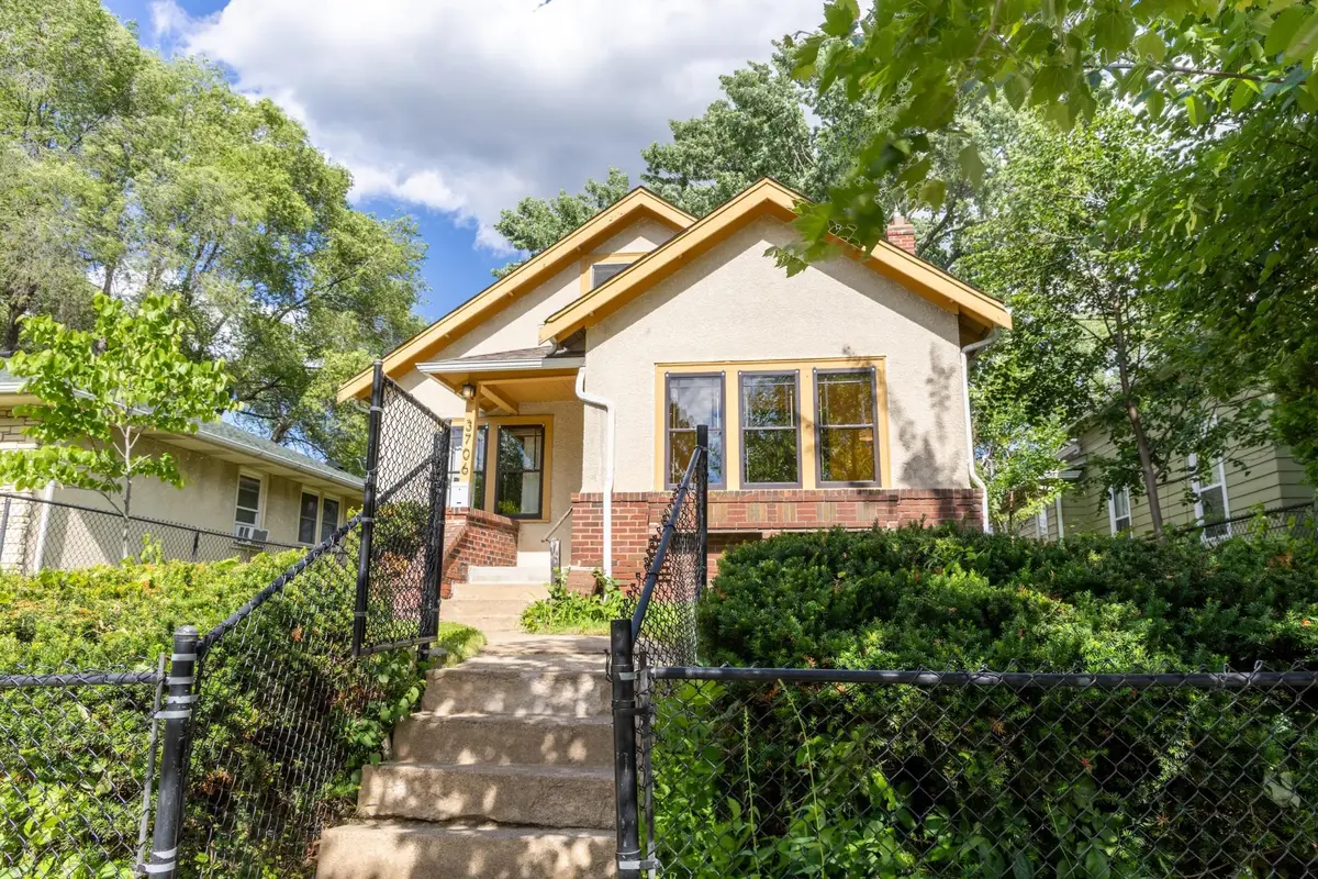3706 Dupont Avenue N, Minneapolis, MN 55412 - #1