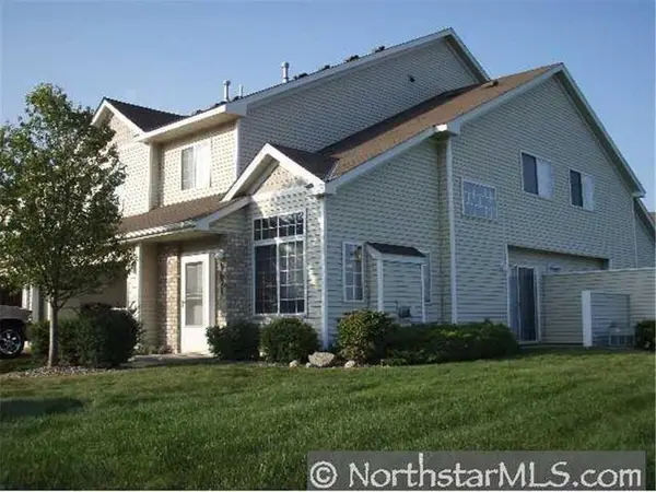 1621 Meadow Place, Shakopee, MN 55379