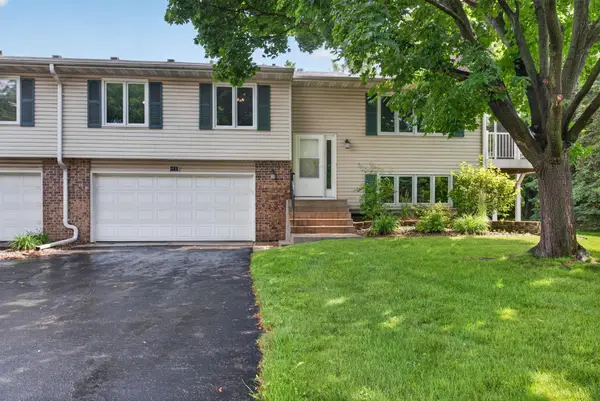 8432 W 100th Street, Bloomington, MN 55438