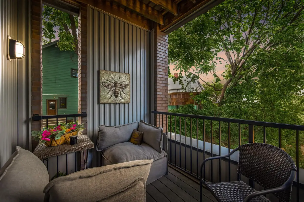 521 2nd Street Se #301, Minneapolis, MN 55414 - #1