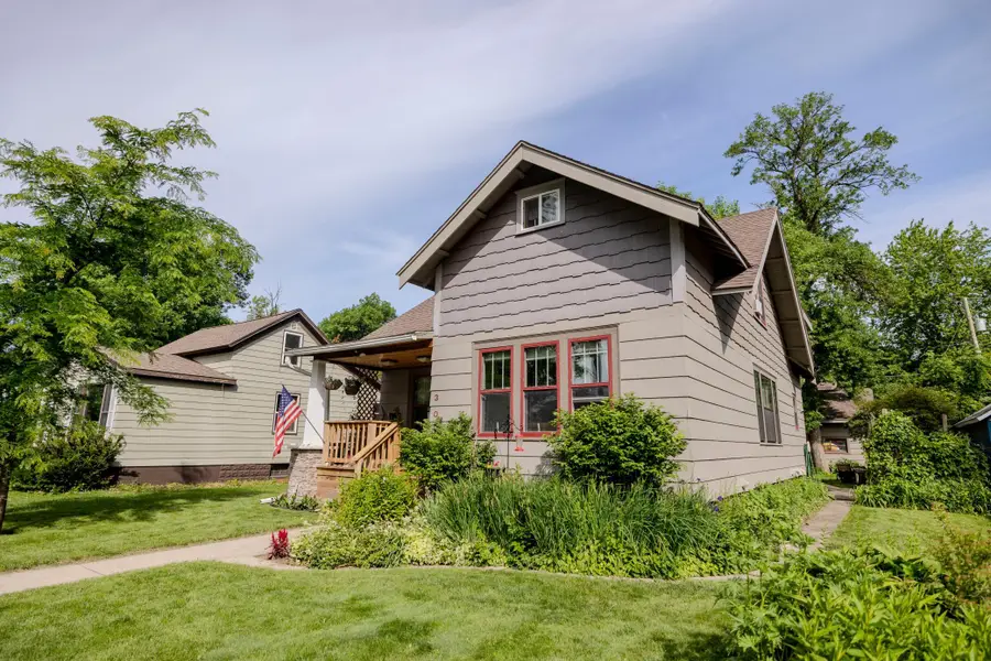 308 W 9th Street, Morris, MN 56267 - #2