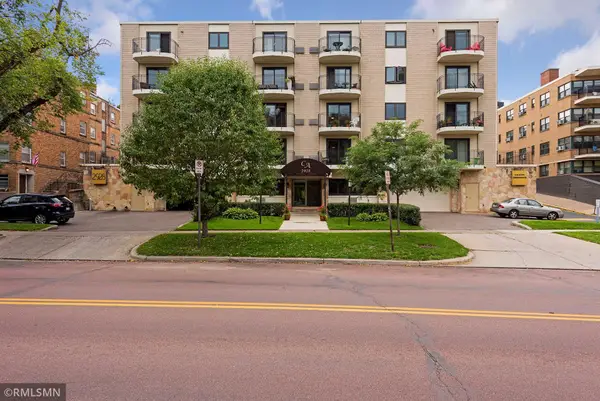 2928 Dean Parkway #2I, Minneapolis, MN 55416