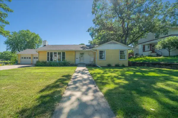 110 Main Street N, Sauk Centre, MN 56378