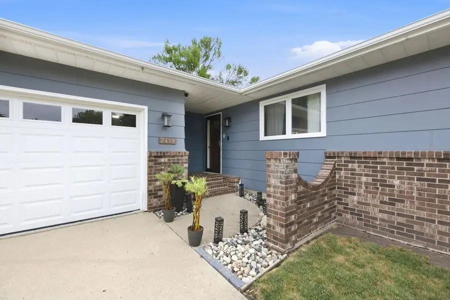 2419 27th Avenue S, Fargo, ND 58103 - #2