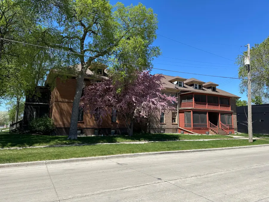 117 11 Street S, Fargo, ND 58103 - #3