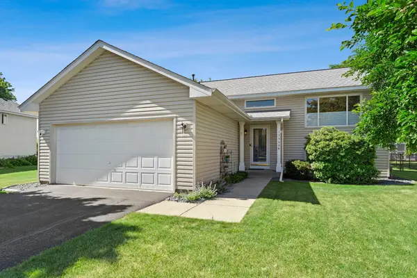 17509 Five Oaks Drive, Farmington, MN 55024