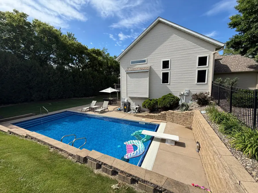 20439 Islandview Circle, Lakeville, MN 55044 - #3