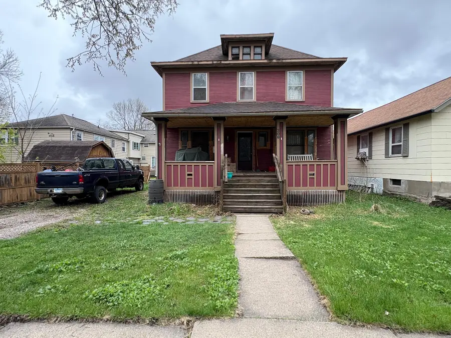 306 7th St S, Virginia, MN 55792 - #2