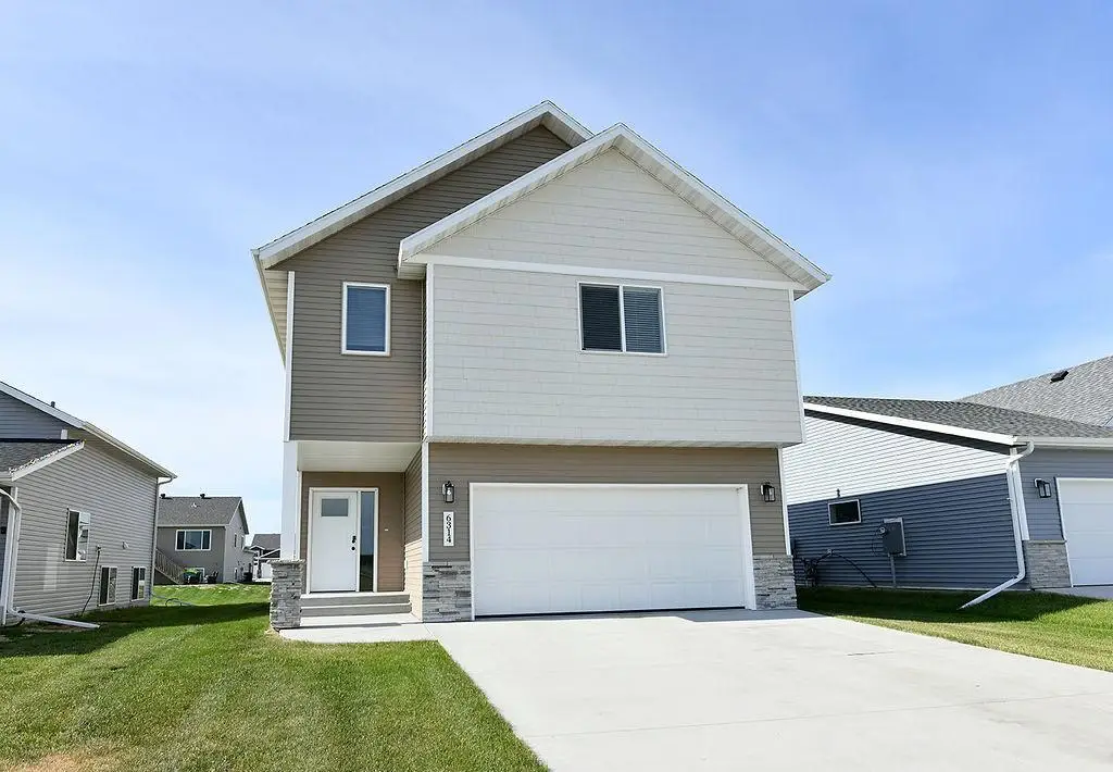 6314 82nd Avenue S, Horace, ND 58047 - #1