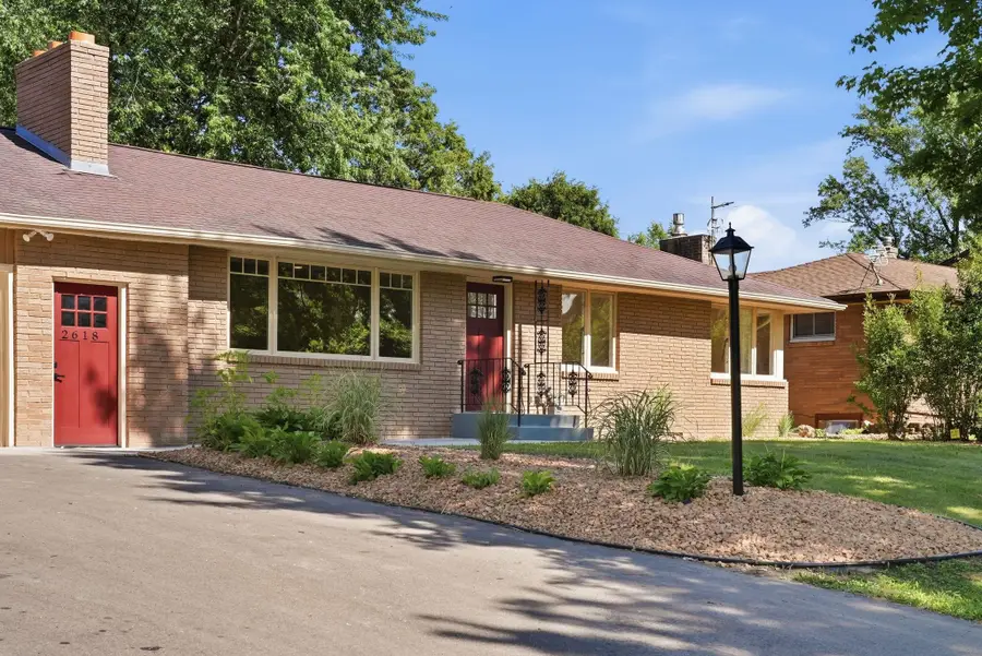 2618 Southlawn Drive, Maplewood, MN 55109 - #2