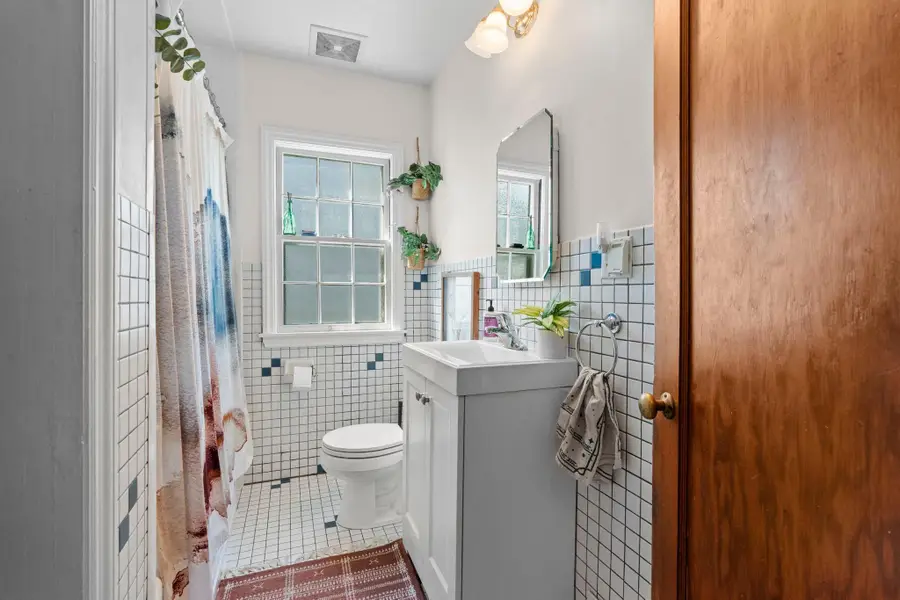 986 Galvin Avenue, West Saint Paul, MN 55118 - #3
