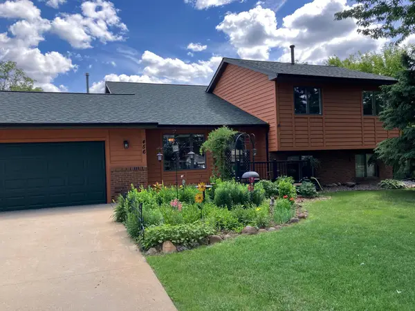 456 Vadnais Road, Vadnais Heights, MN 55127
