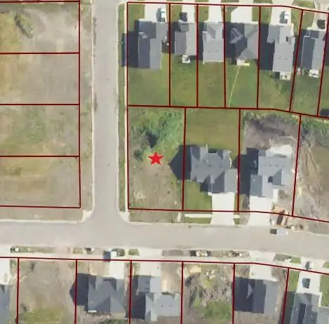 7879 Dogwood Drive, Horace, ND 58047