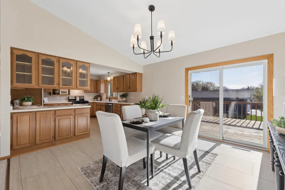 1193 Shawmut Street S, Shakopee, MN 55379 - #1