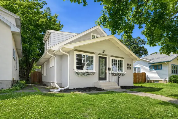 4132 32nd Avenue S, Minneapolis, MN 55406