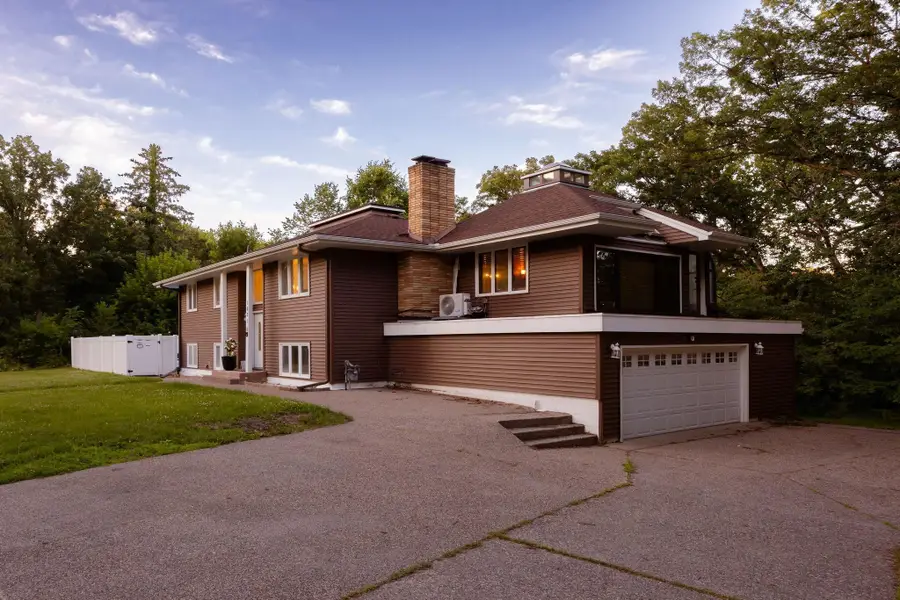 1631 21st Avenue Nw, New Brighton, MN 55112 - #3