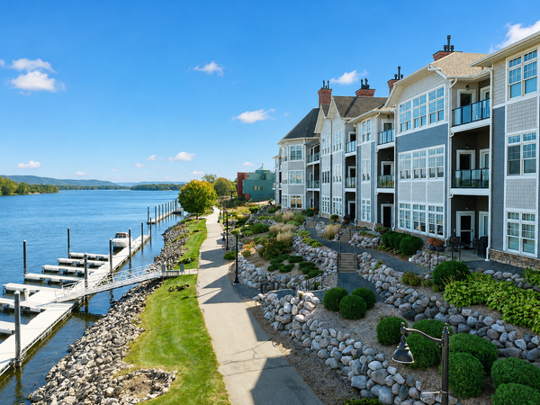 225 Lawrence Boulevard W #301, Wabasha, MN 55981