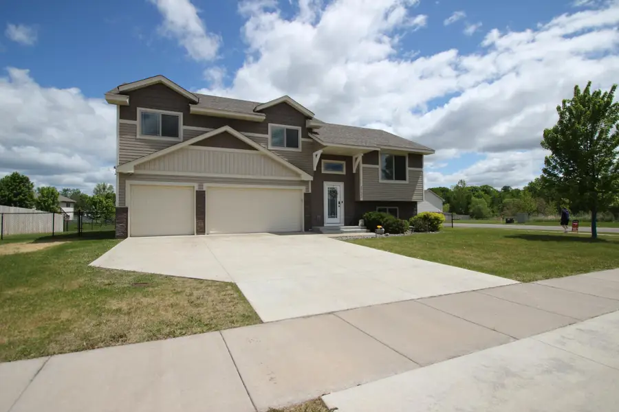 37621 Hawthorne Avenue, North Branch, MN 55056 - #2